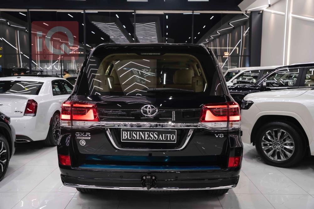 تويوتا لاندكروزر